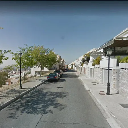 Apartamento Blanco Esquí Y Alhambra. Garaje Privado *