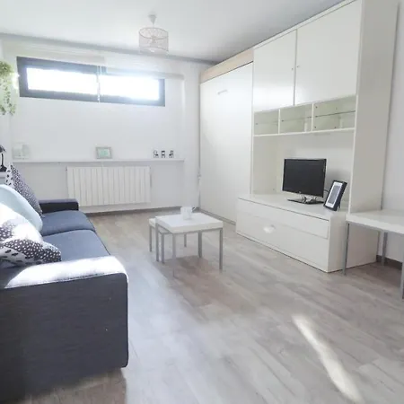 Apartamento Blanco Esquí Y Alhambra. Garaje Privado *
